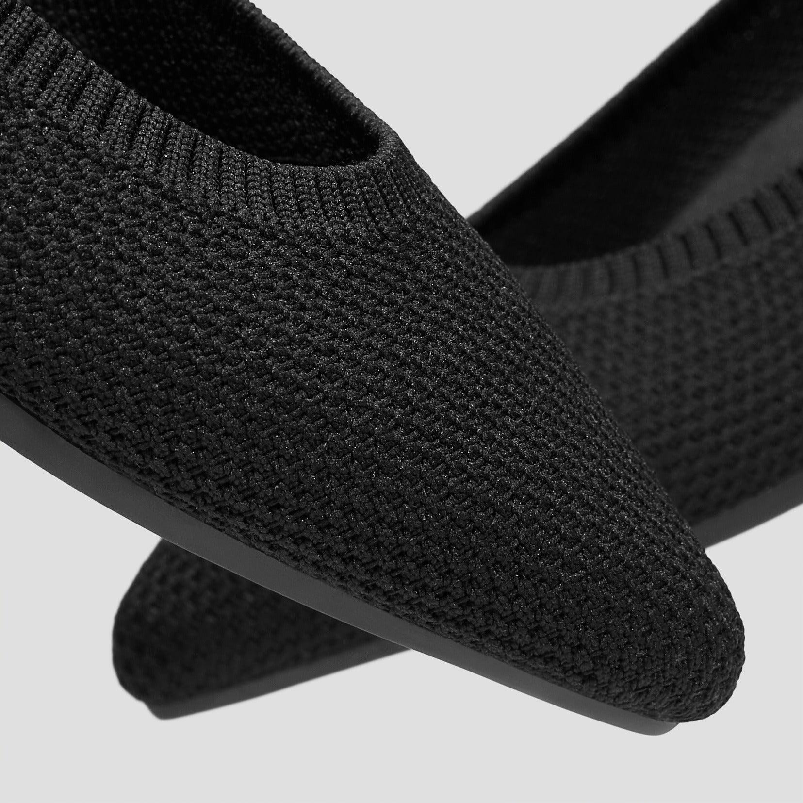 [Aria 5°] Pointed toe, water-repellent, flat shoes