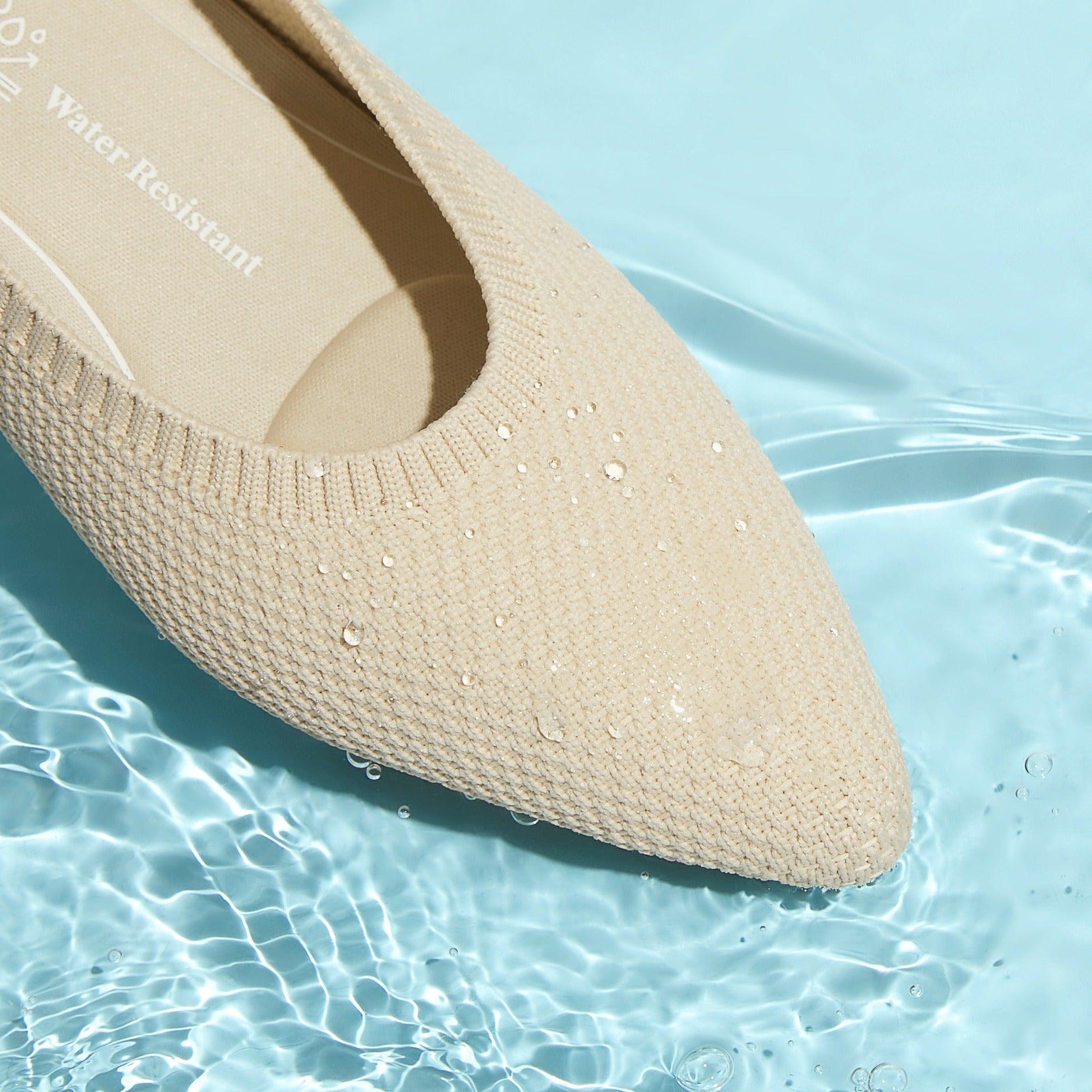 [Aria 5°] Pointed toe, water-repellent, flat shoes