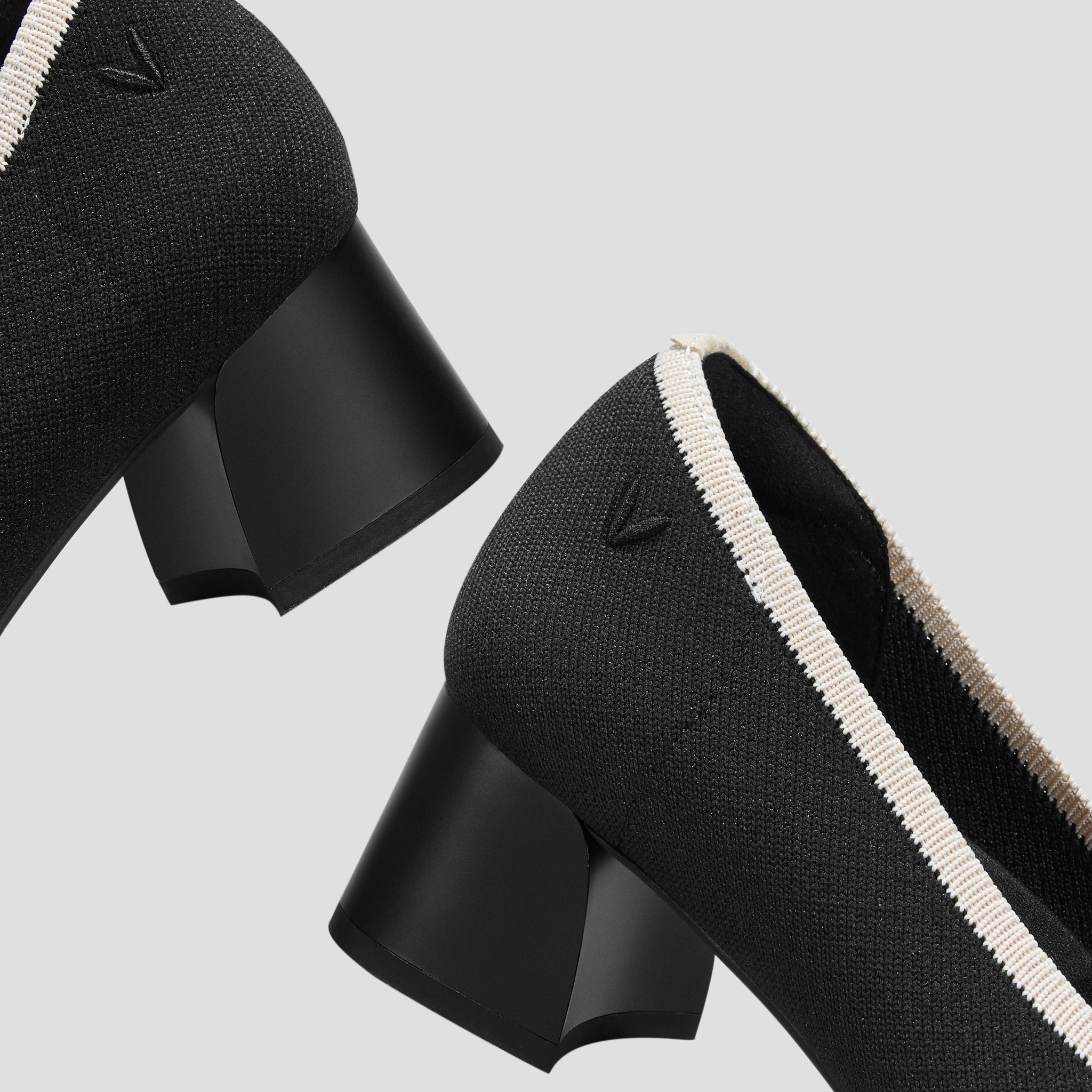 [Julie Pro] Round toe Chunky Heel Pumps