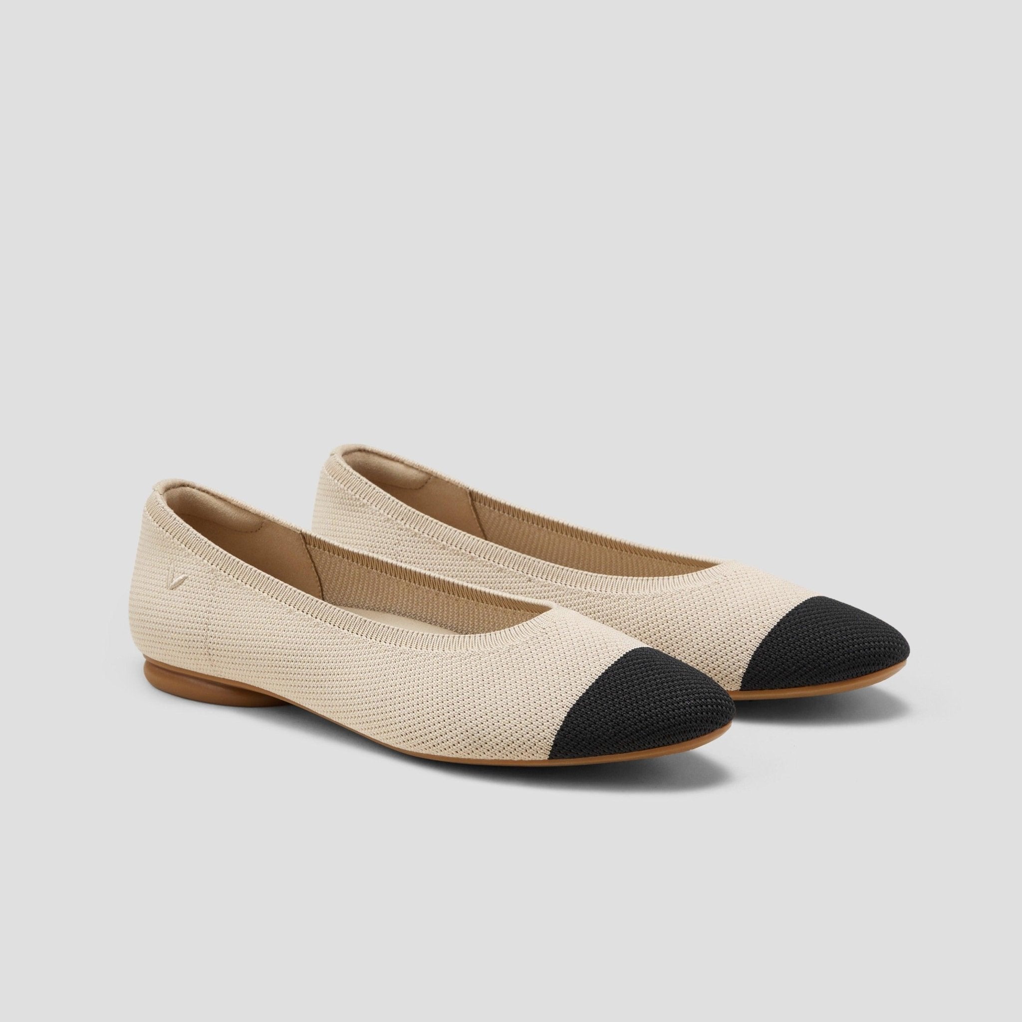 [Tamia 2.0] Almond toe flat shoes