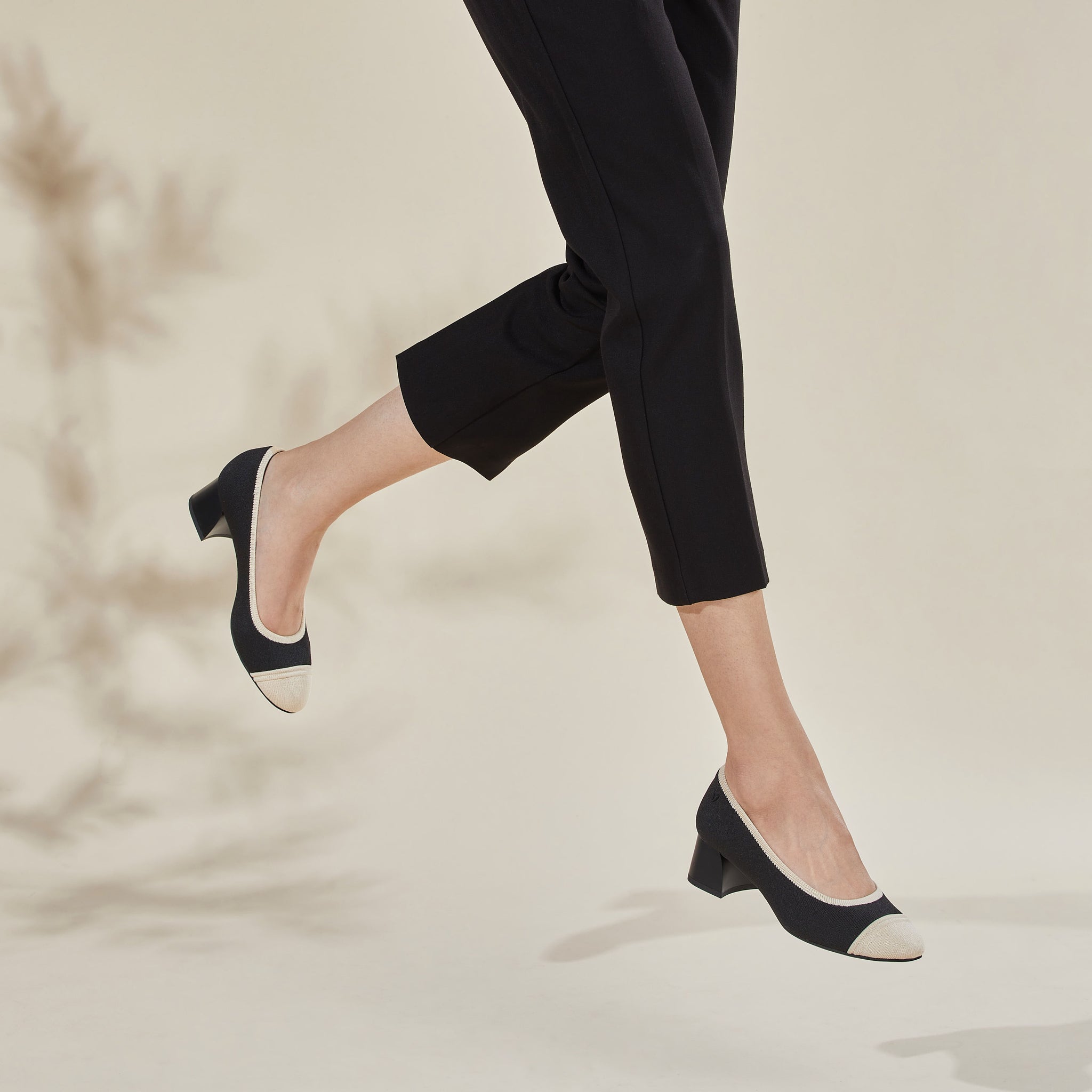 [Julie Pro] Round toe Chunky Heel Pumps