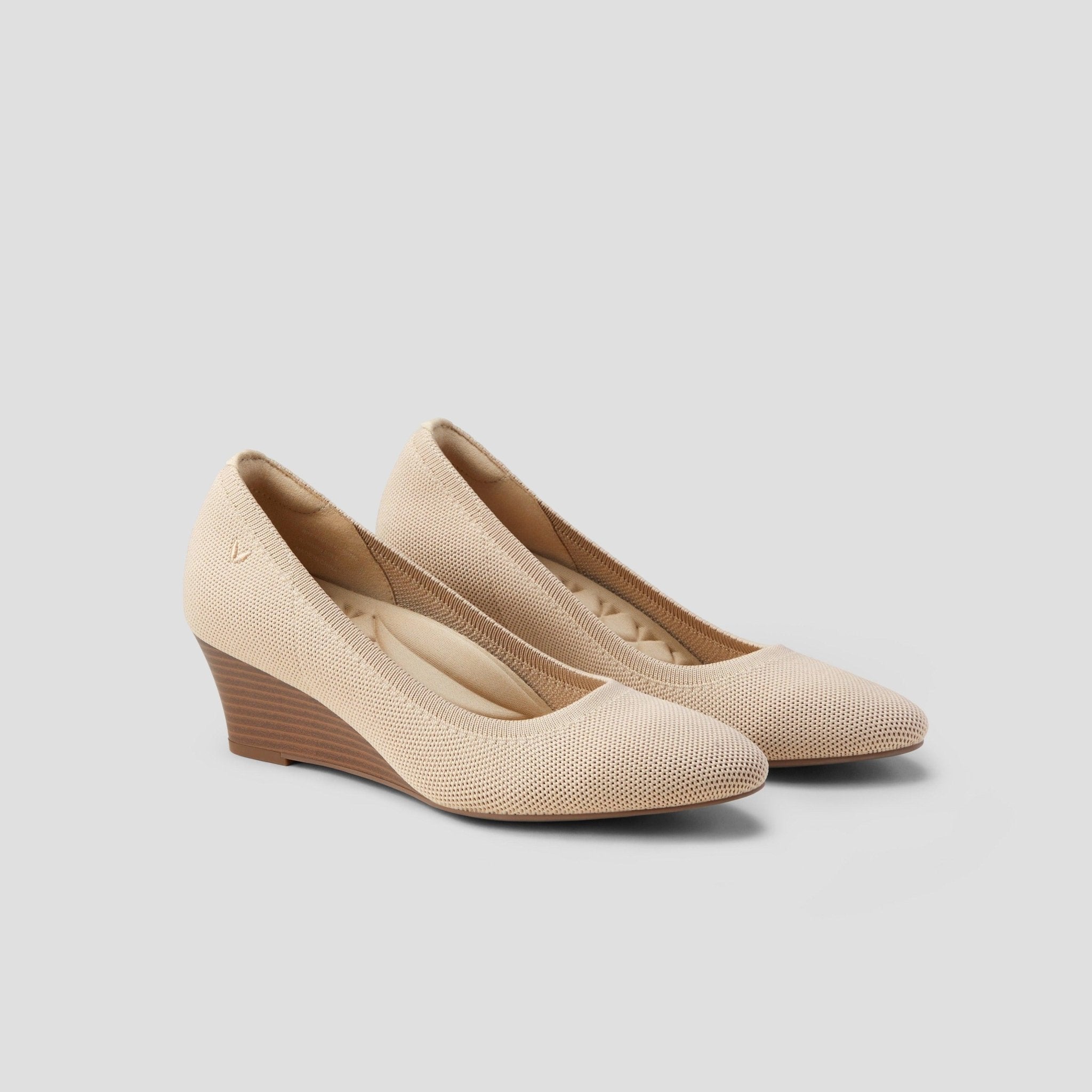 [Tamia Wedge Pro] Almond Toe Wedge Heel Pumps