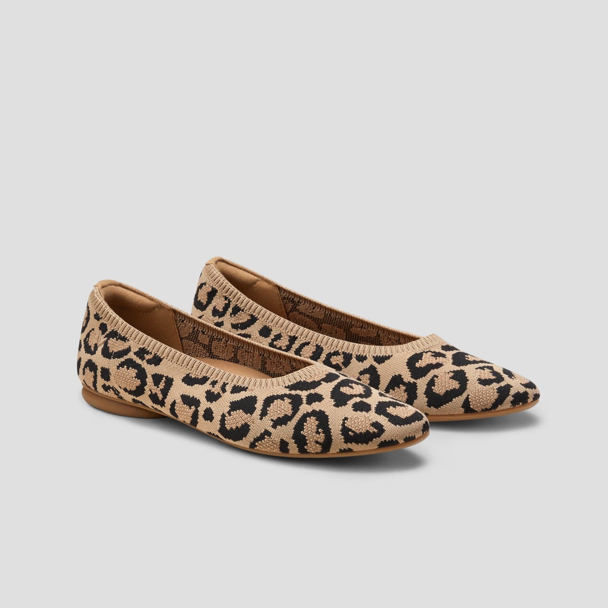 [Tamia 2.0] Almond toe flat shoes