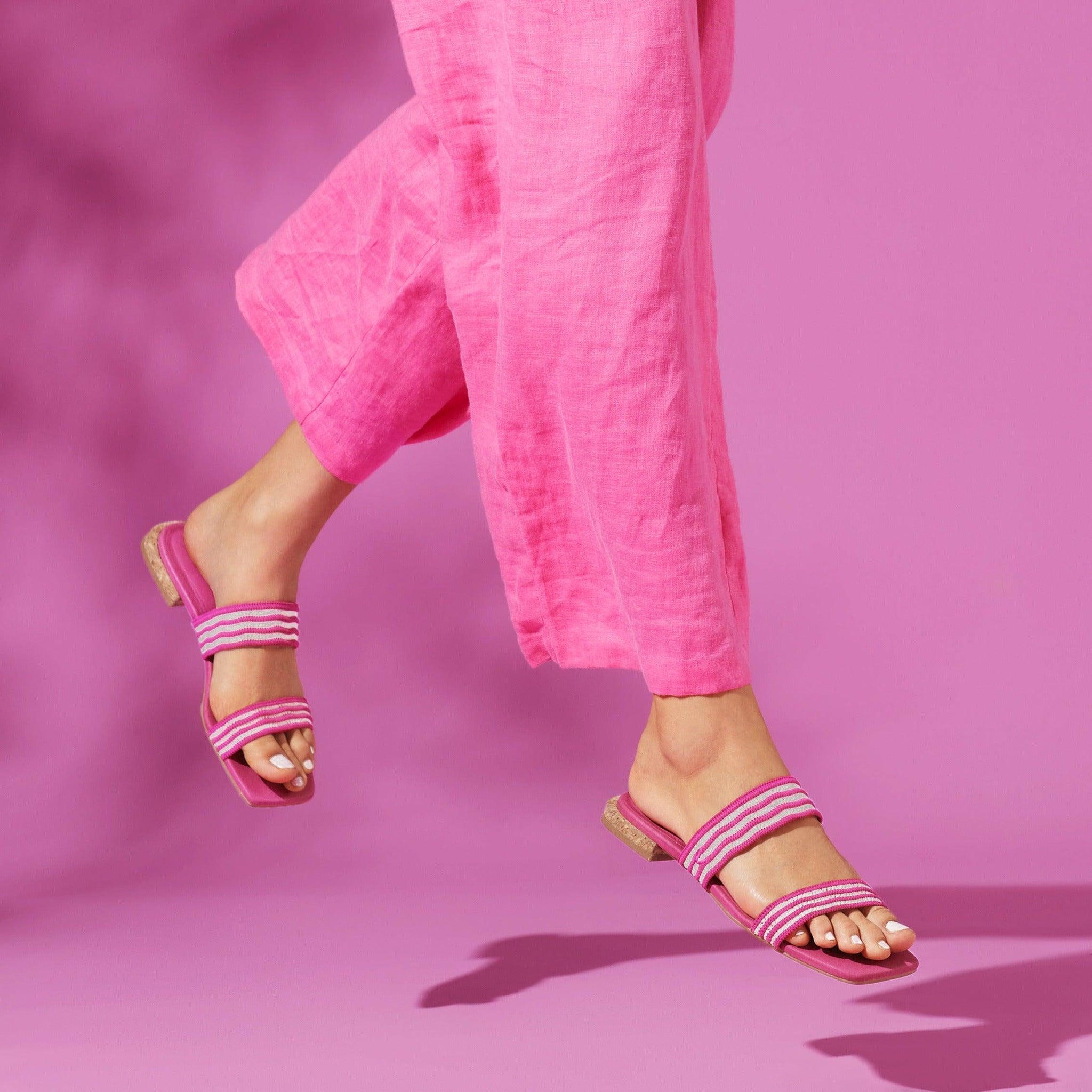 [Maya] Square toe slide sandals