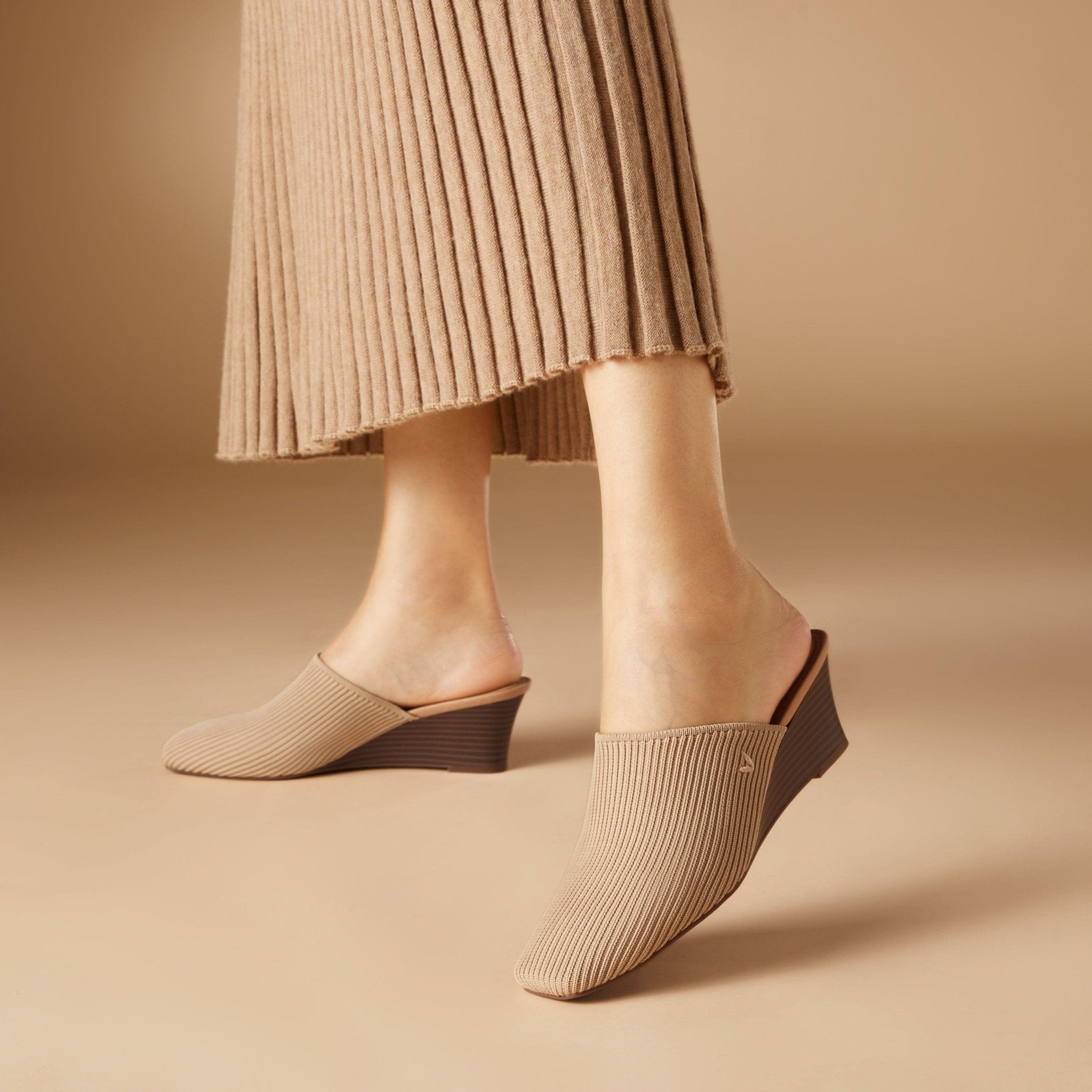 [Margot Wedge Mules] スクエアトゥ ウェッジ ミュール