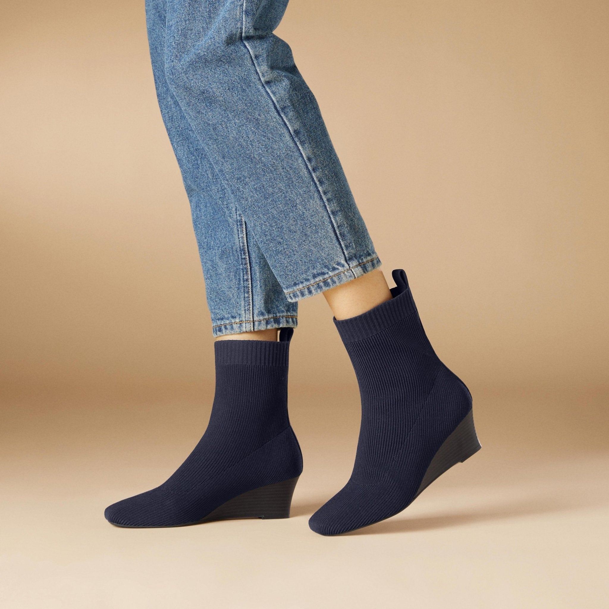 [Margot Wedge Bootie] Square toe Water Repellent Wedge Short Boots