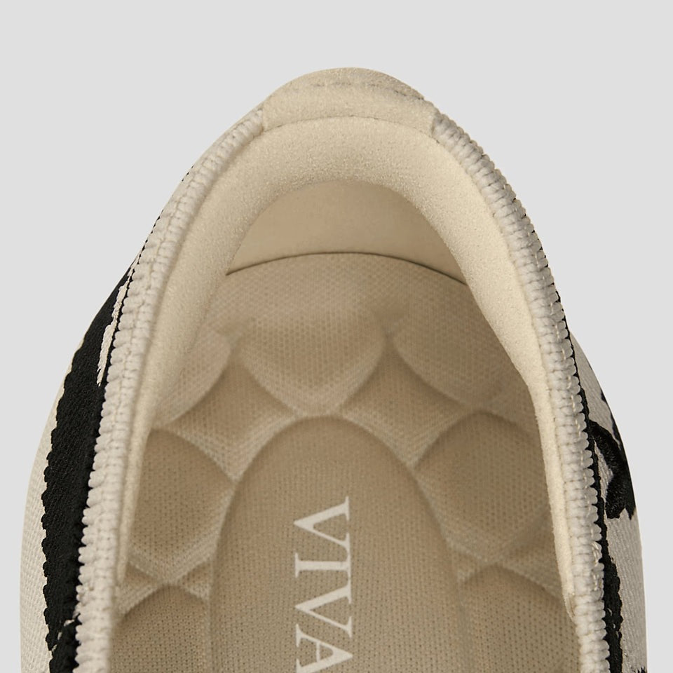[Aria Walker Super Water Repellent] Pointed Toe Ultra-Lightweight Thick Sole Flat Shoes