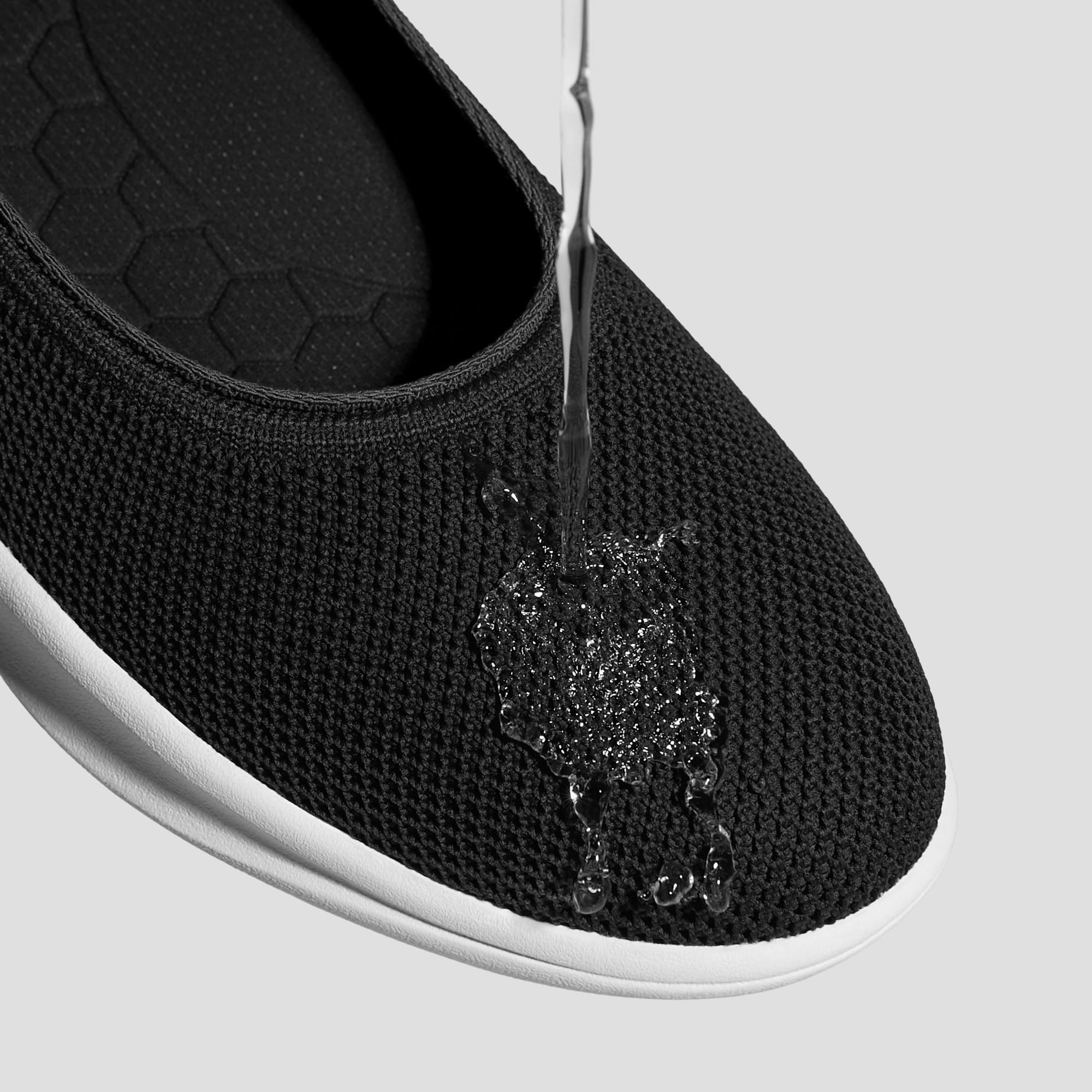 [Walker Pro Izabel] Water-repellent round toe sneakers, flat