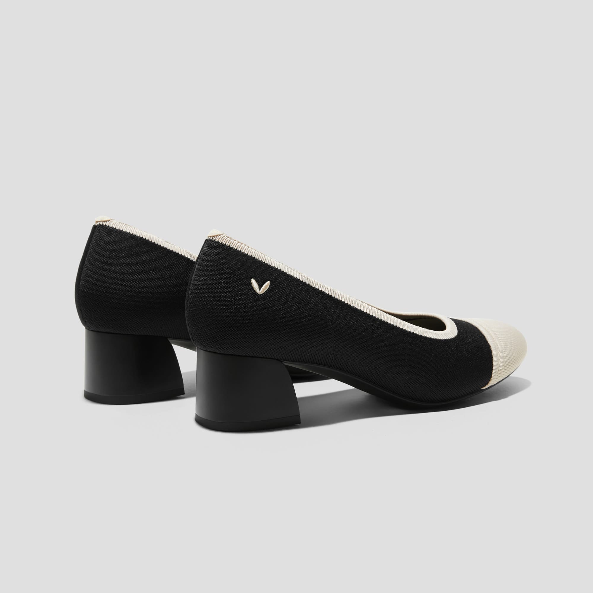 [Julie Arch Pro] Round toe Chunky Heel Pumps