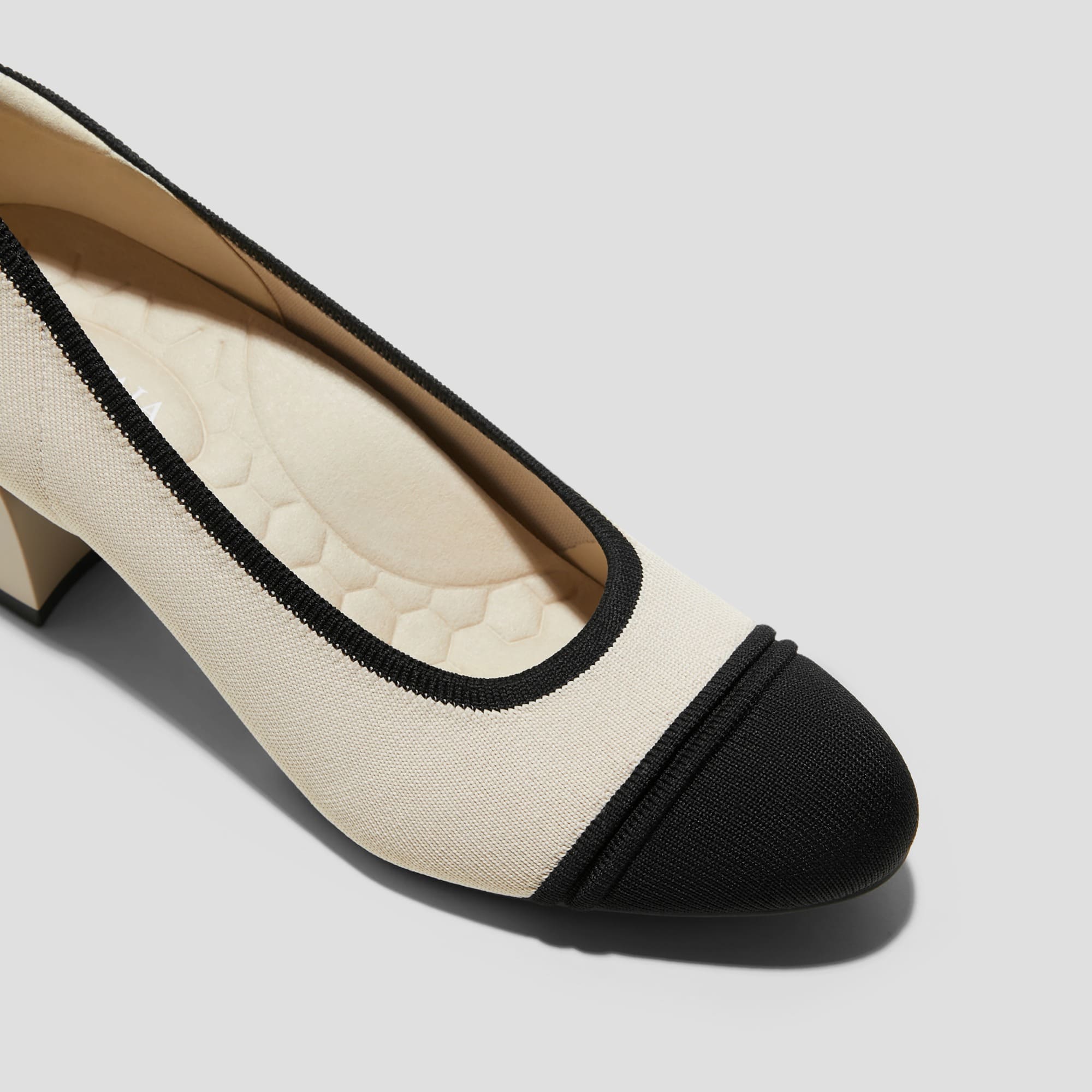 [Julie Arch Pro] Round toe Chunky Heel Pumps