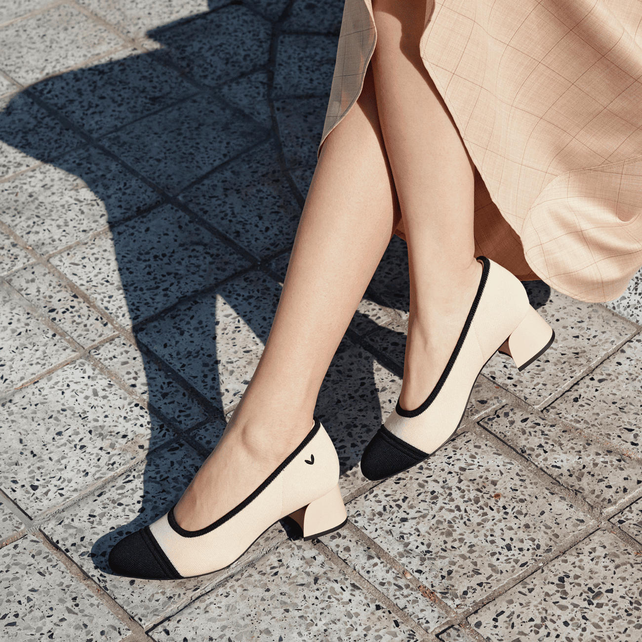[Julie Arch Pro] Round toe Chunky Heel Pumps