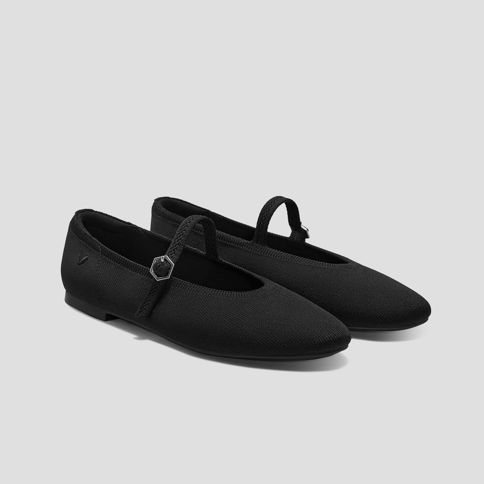 [Nelly] AdaptAll™ Almond Toe Flat