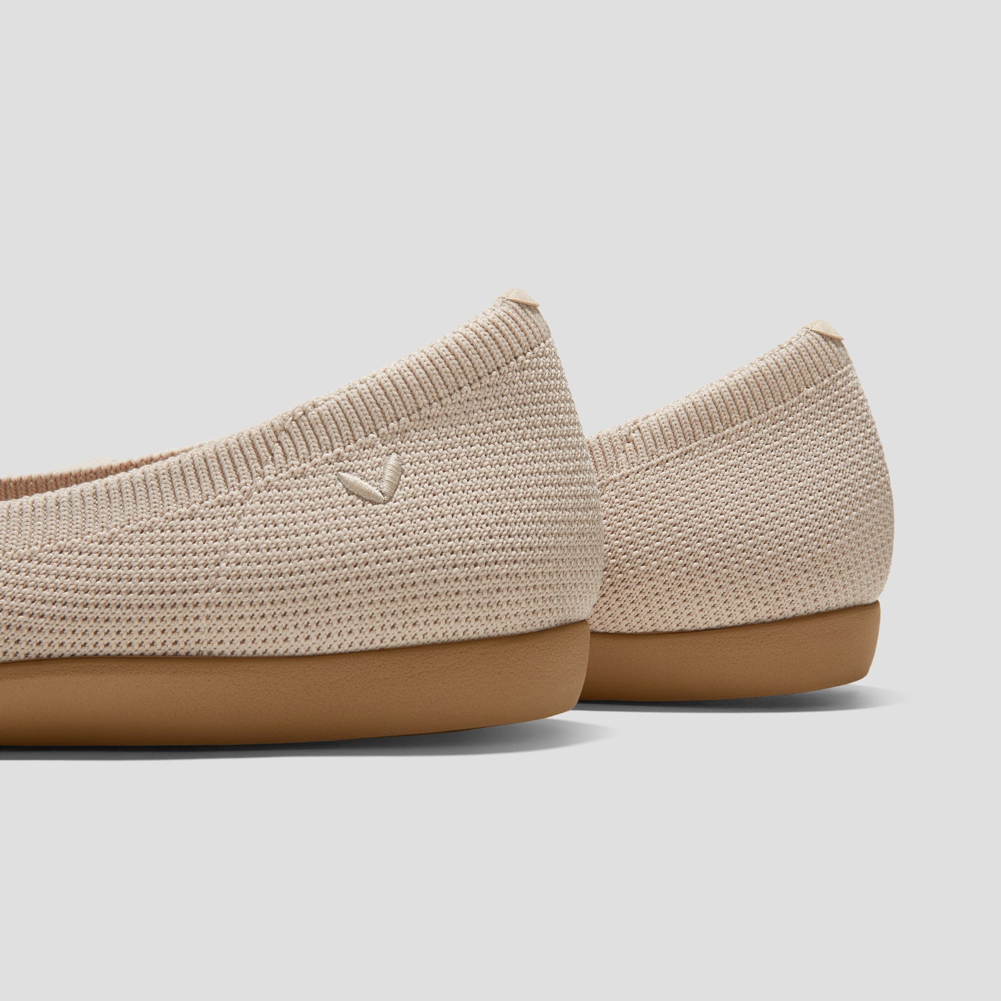 [Claire Walker Super Water Repellent] Round Toe Ultra Lightweight Thick Sole Flat Shoes