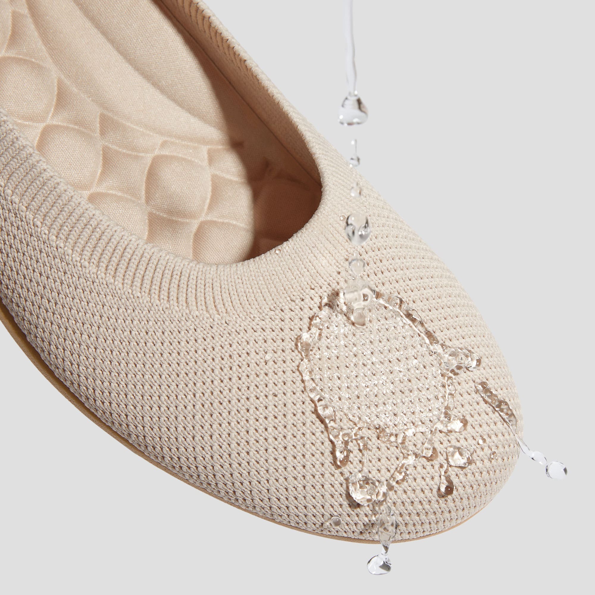 [Claire Walker Super Water Repellent] Round Toe Ultra Lightweight Thick Sole Flat Shoes