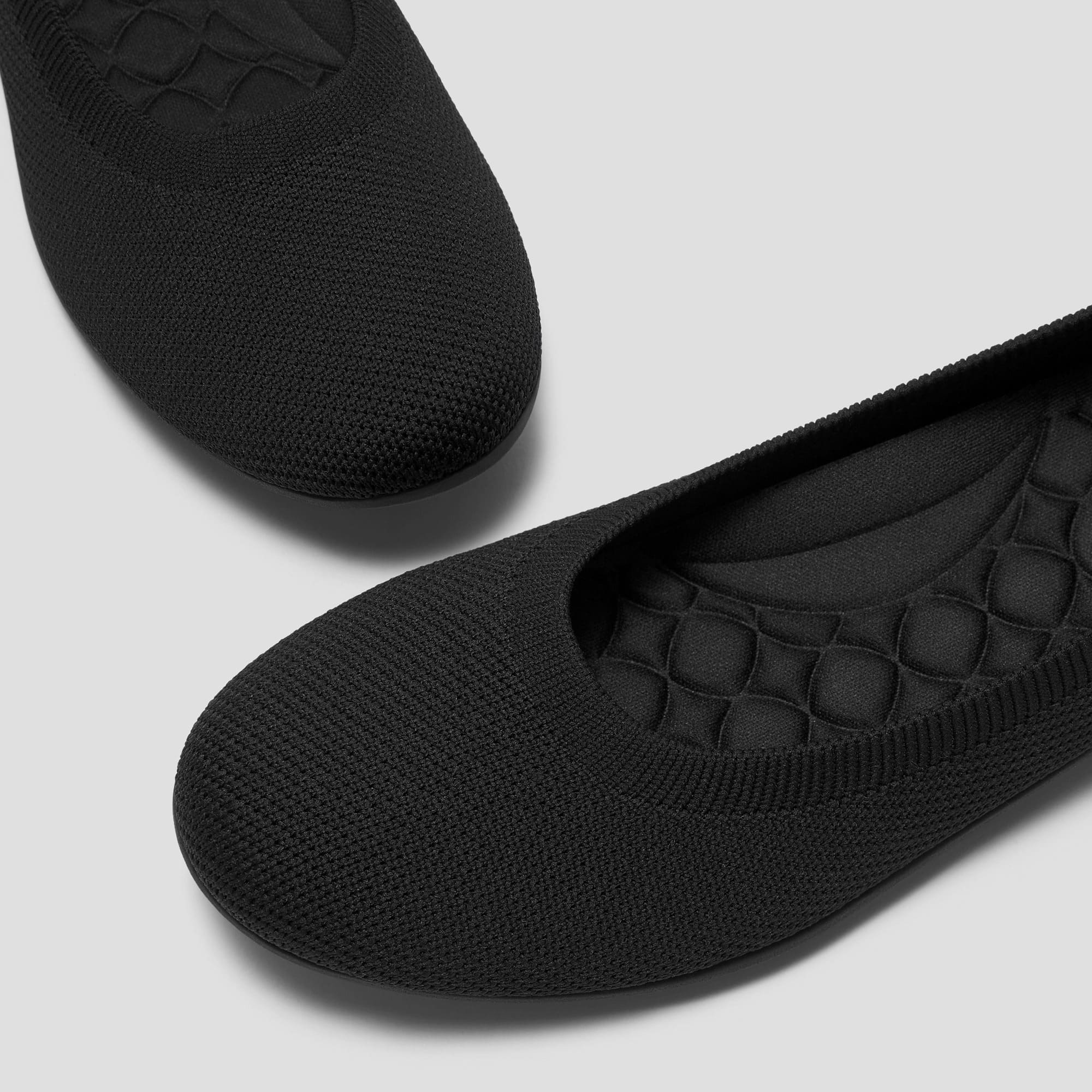 [Claire Walker Super Water Repellent] Round Toe Ultra Lightweight Thick Sole Flat Shoes
