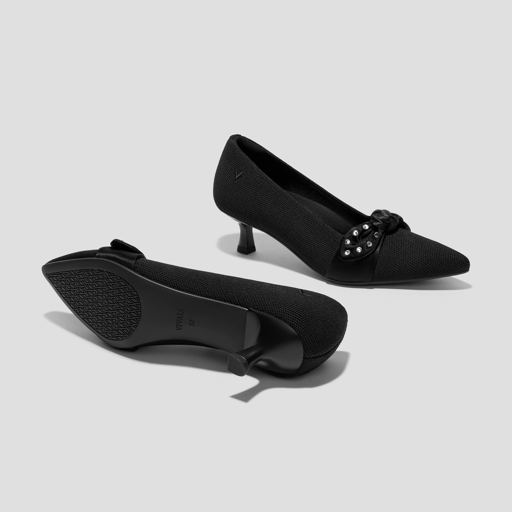 [Sasha] Pointed toe with ribbon kitten heel