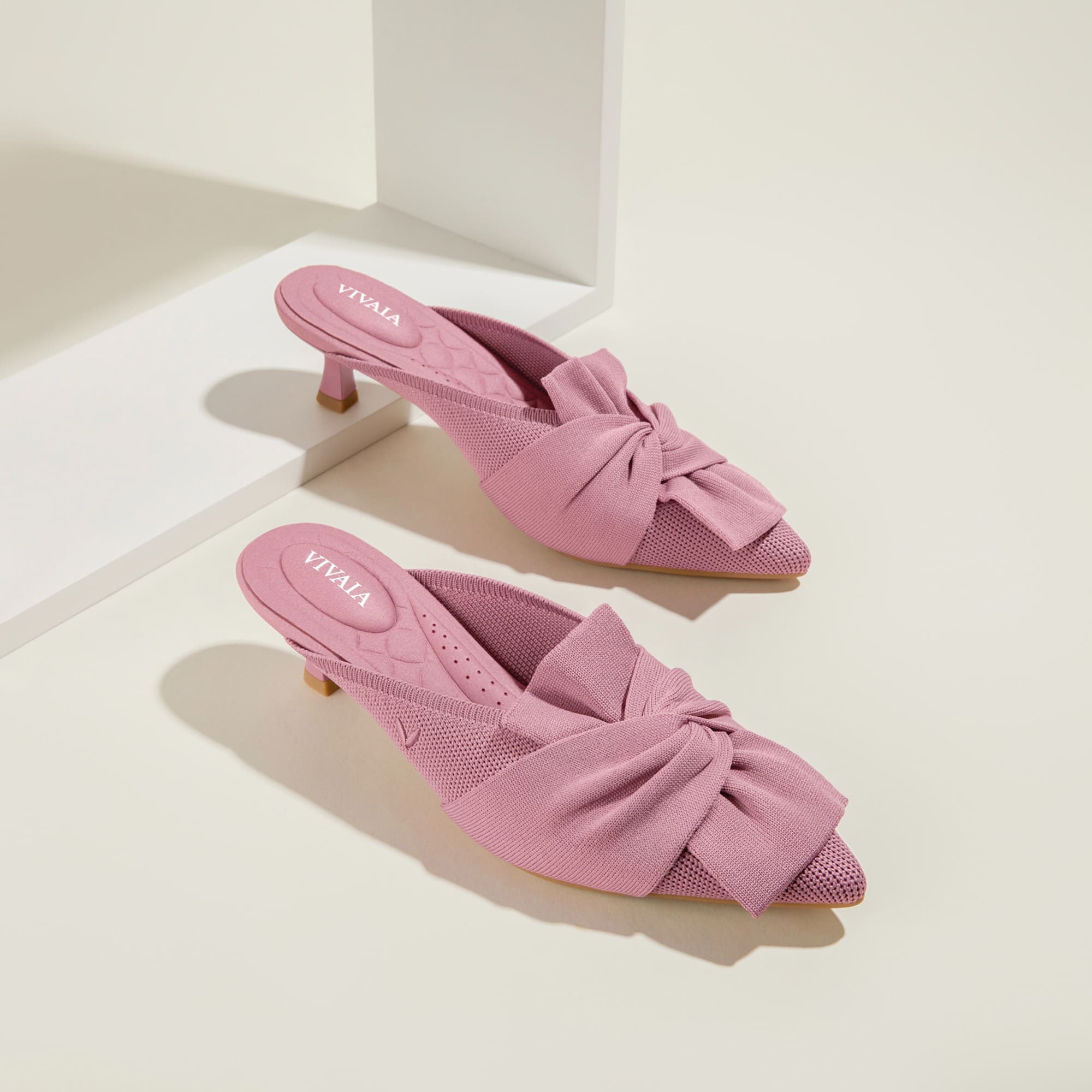 [Samira] Pointed toe sandals with ribbon