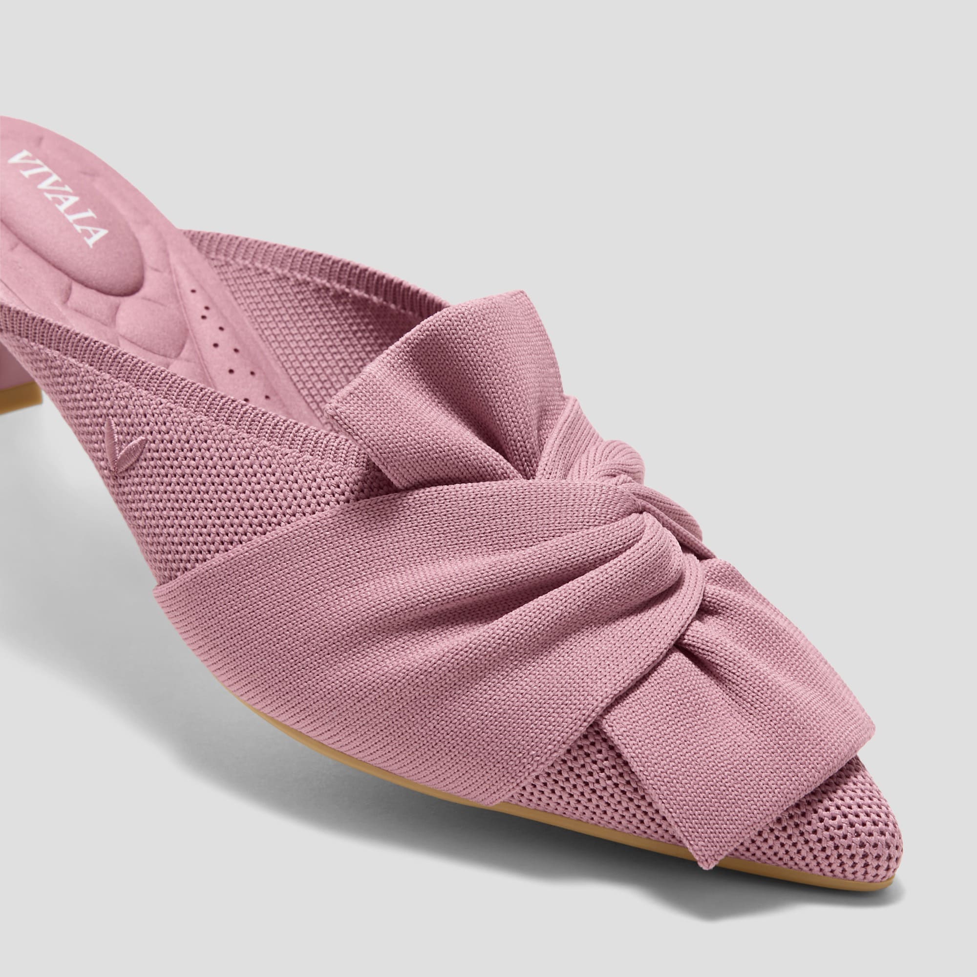 [Samira] Pointed toe sandals with ribbon