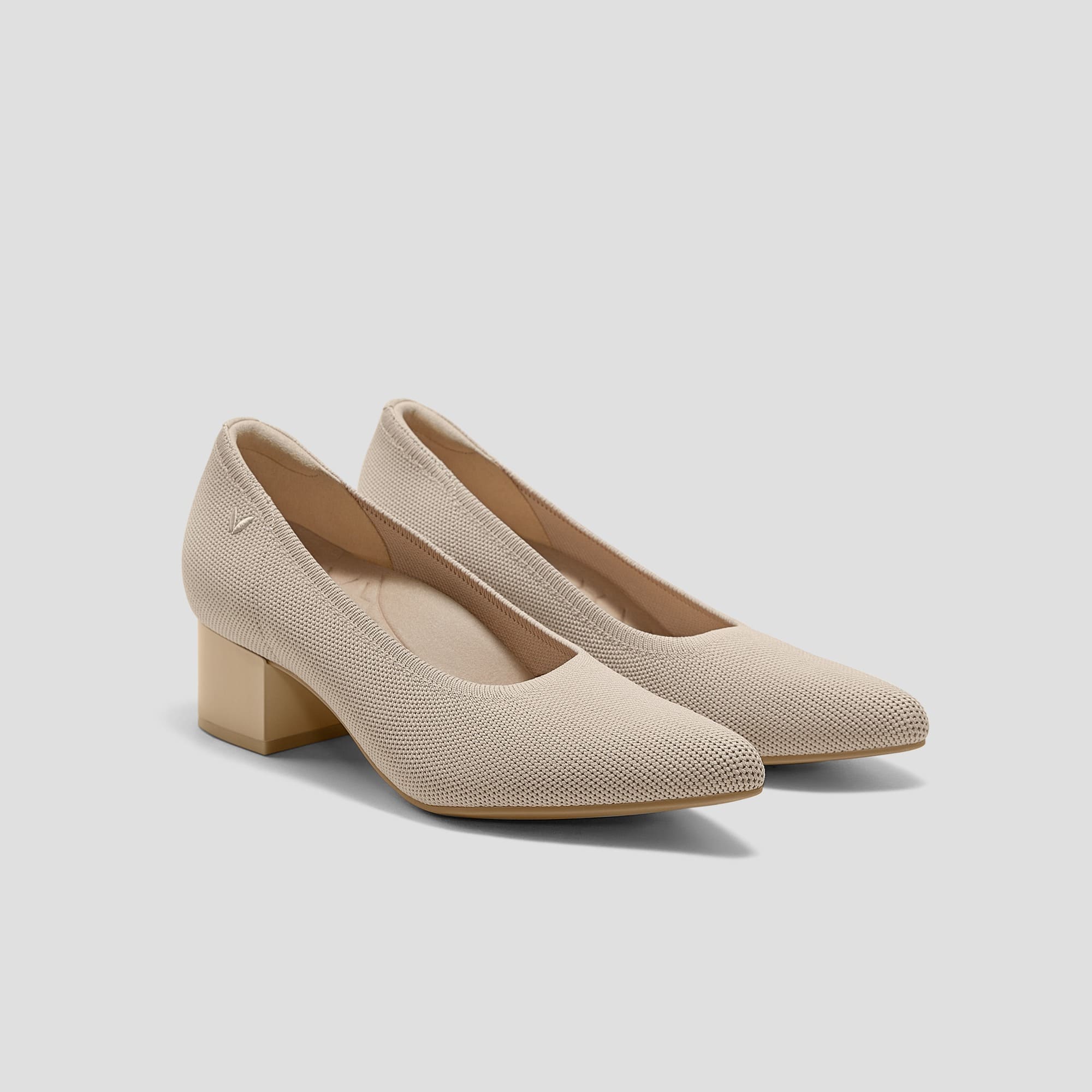 [Georgia] Pointed toe Stress-Free Chunky Heel