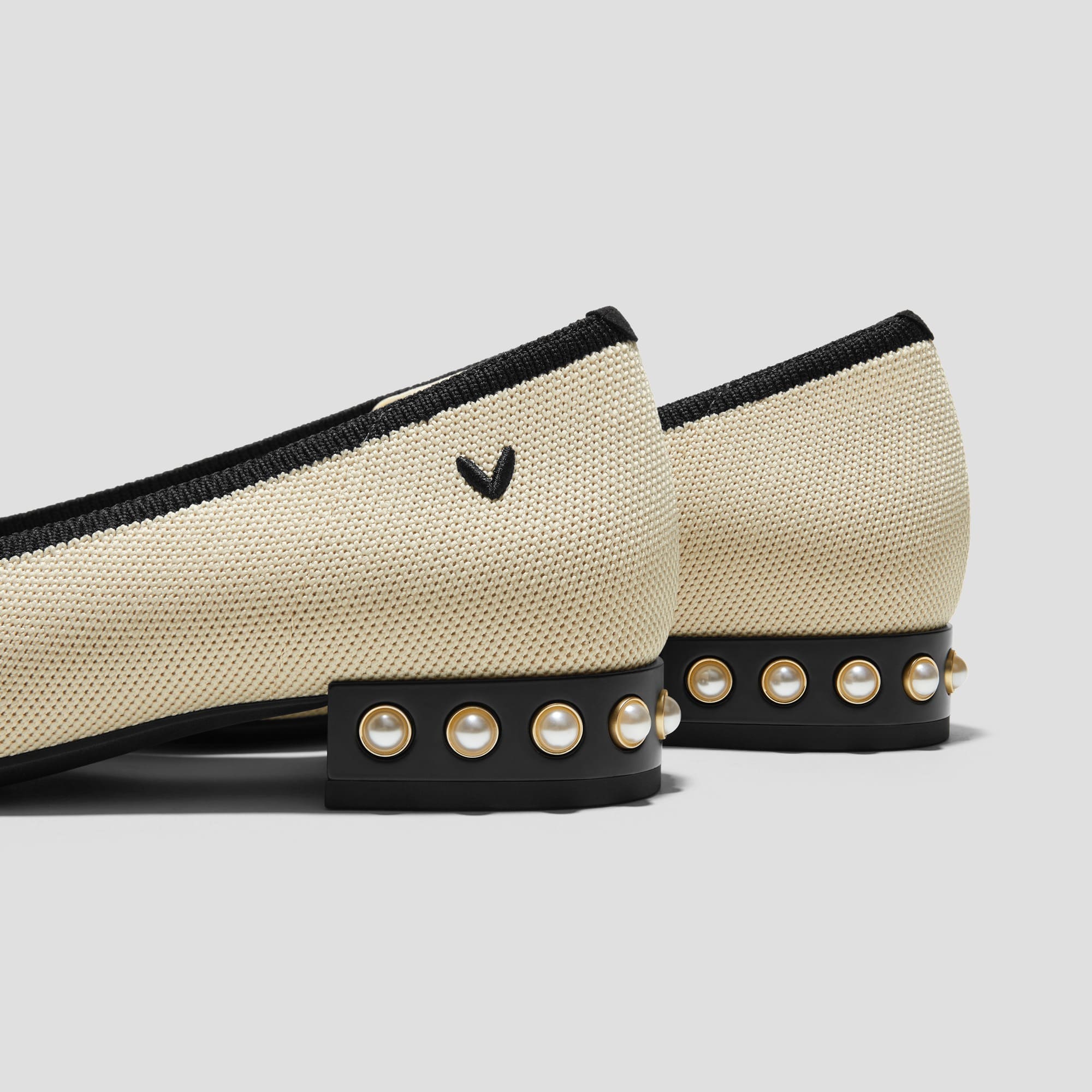 [Barbara] Round toe block heel pumps