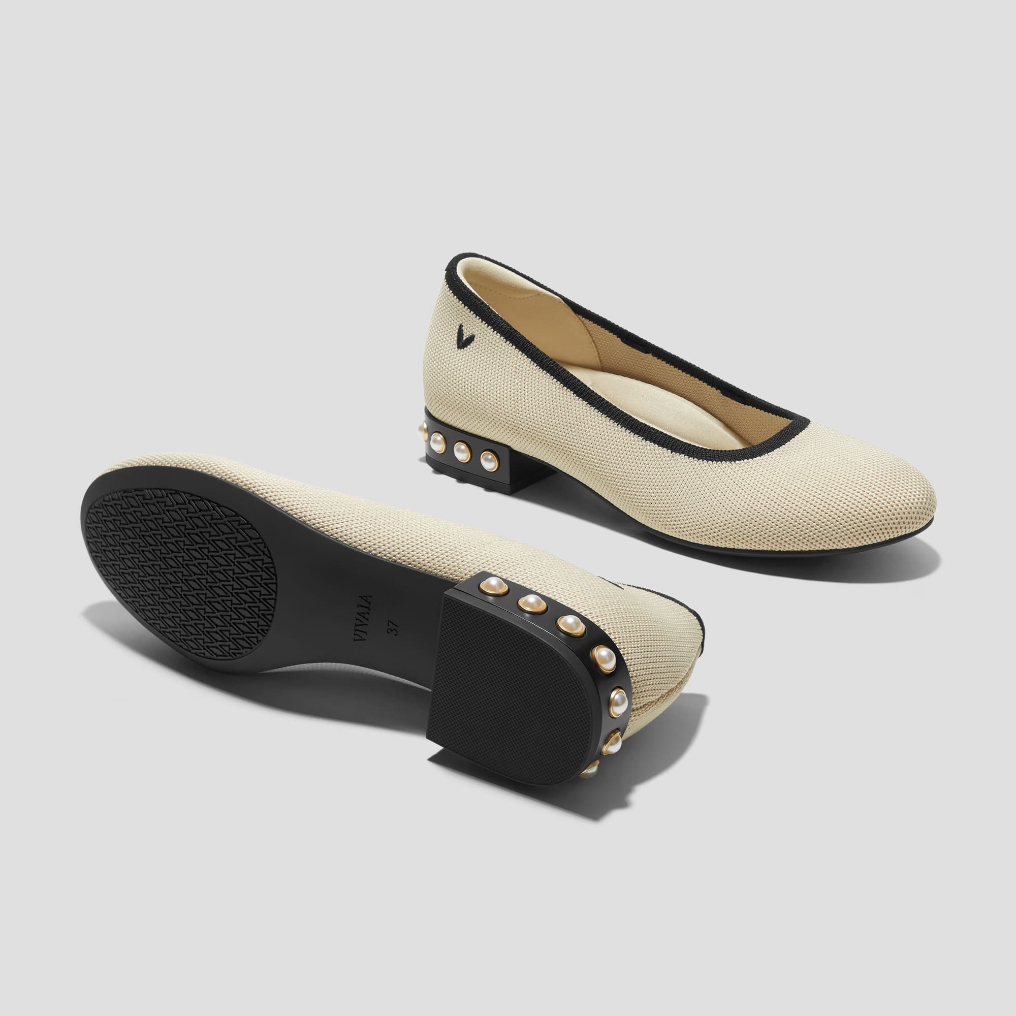[Barbara] Round toe block heel pumps