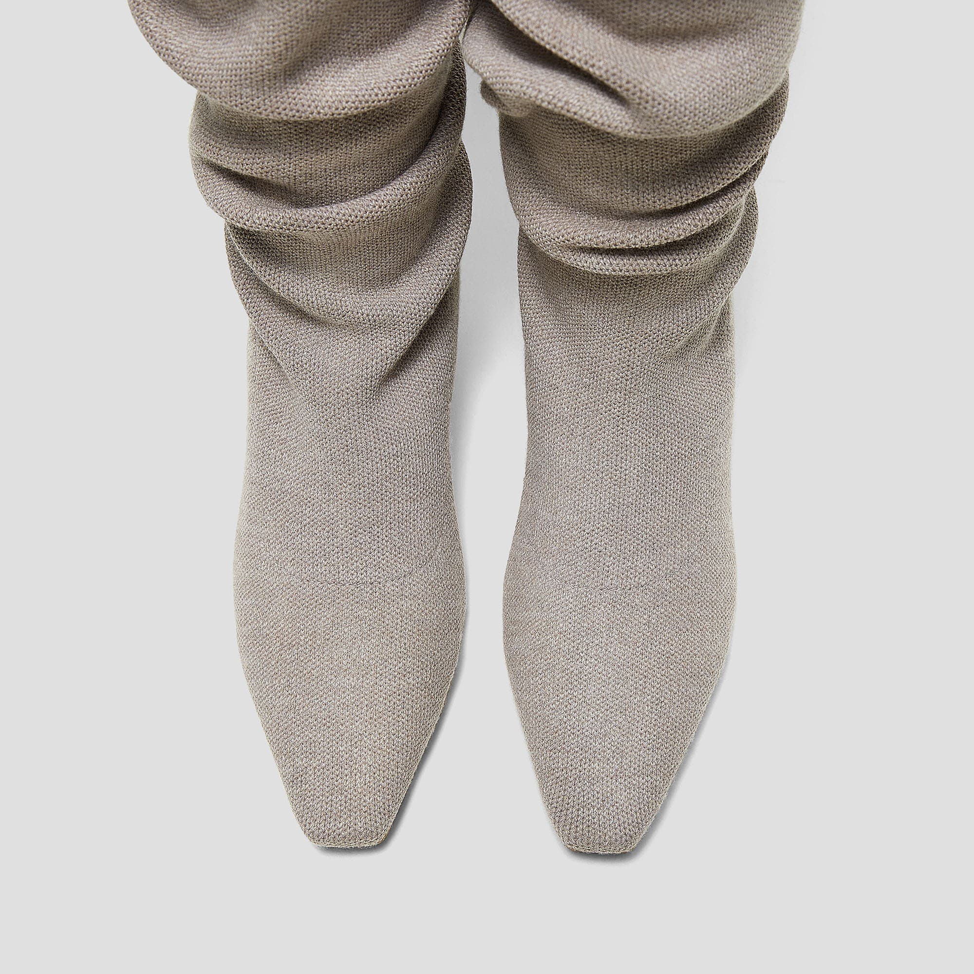 [Rumi] スクエアトゥ スロウィー ニーハイ キトゥンヒール ブーツ