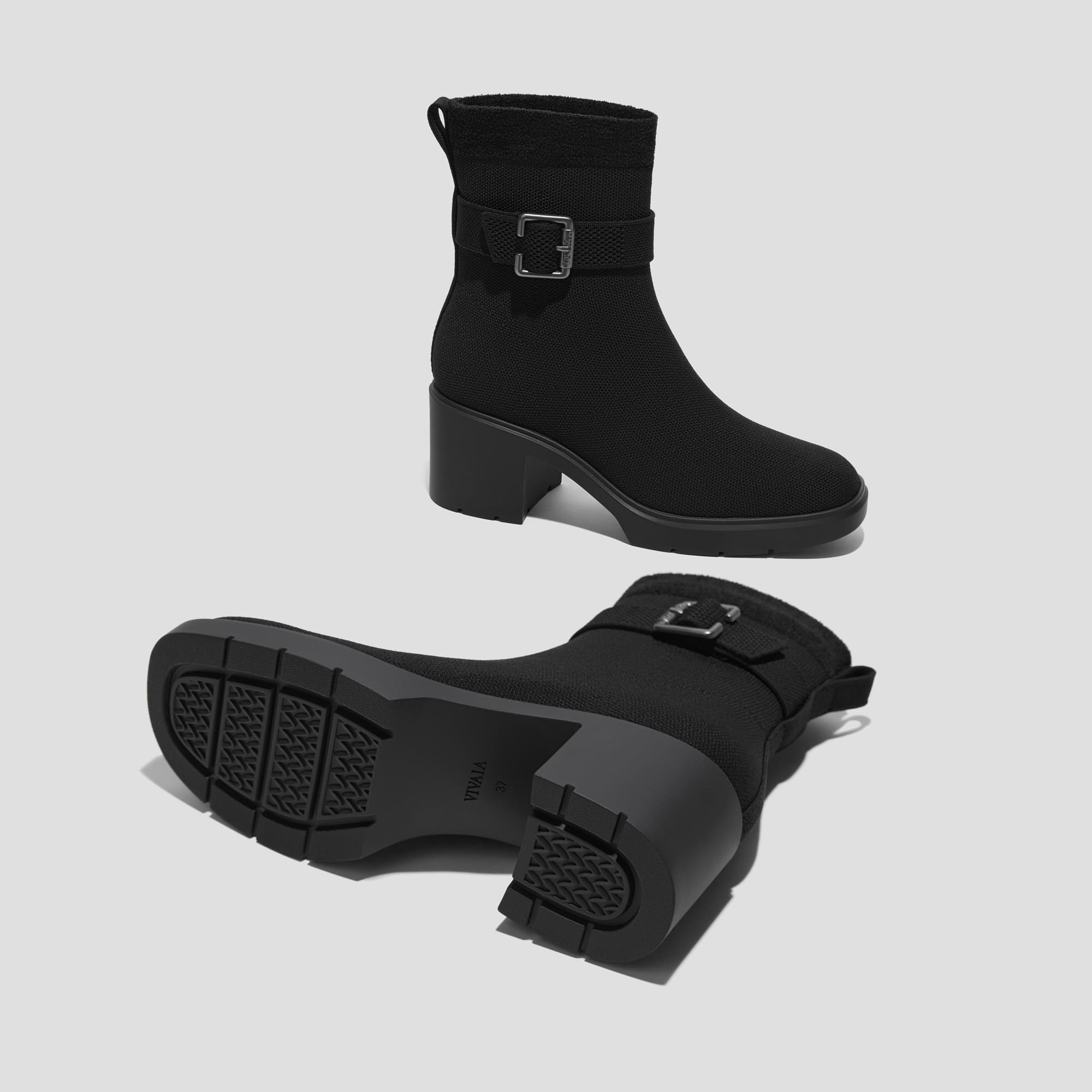 [Gisella] スクエアトゥ 撥水加工 ヒールブーツ