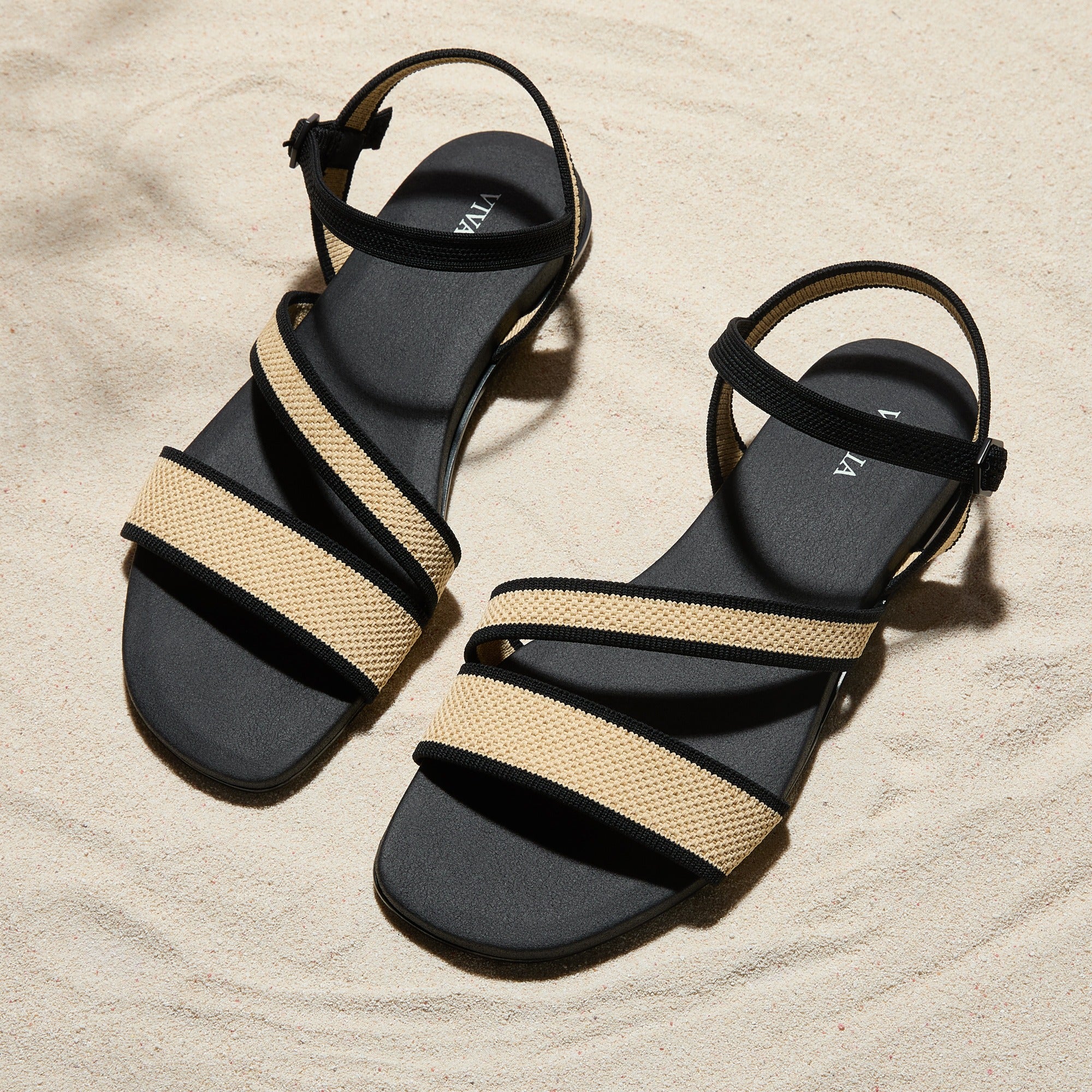 yellow フラットサンダル　新品 URBAN RESEARCH DOORS（アーバンリサーチドアーズ） サンダル