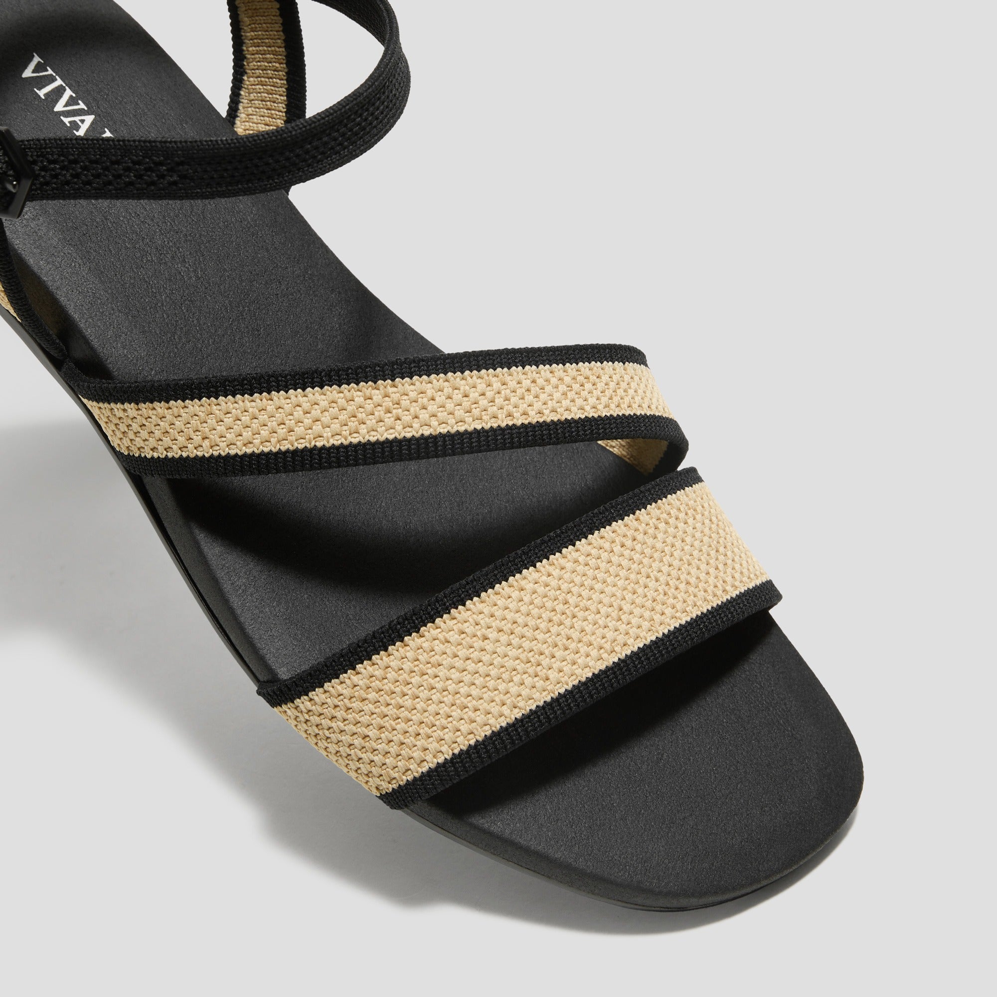 yellow フラットサンダル　新品 URBAN RESEARCH DOORS（アーバンリサーチドアーズ） サンダル