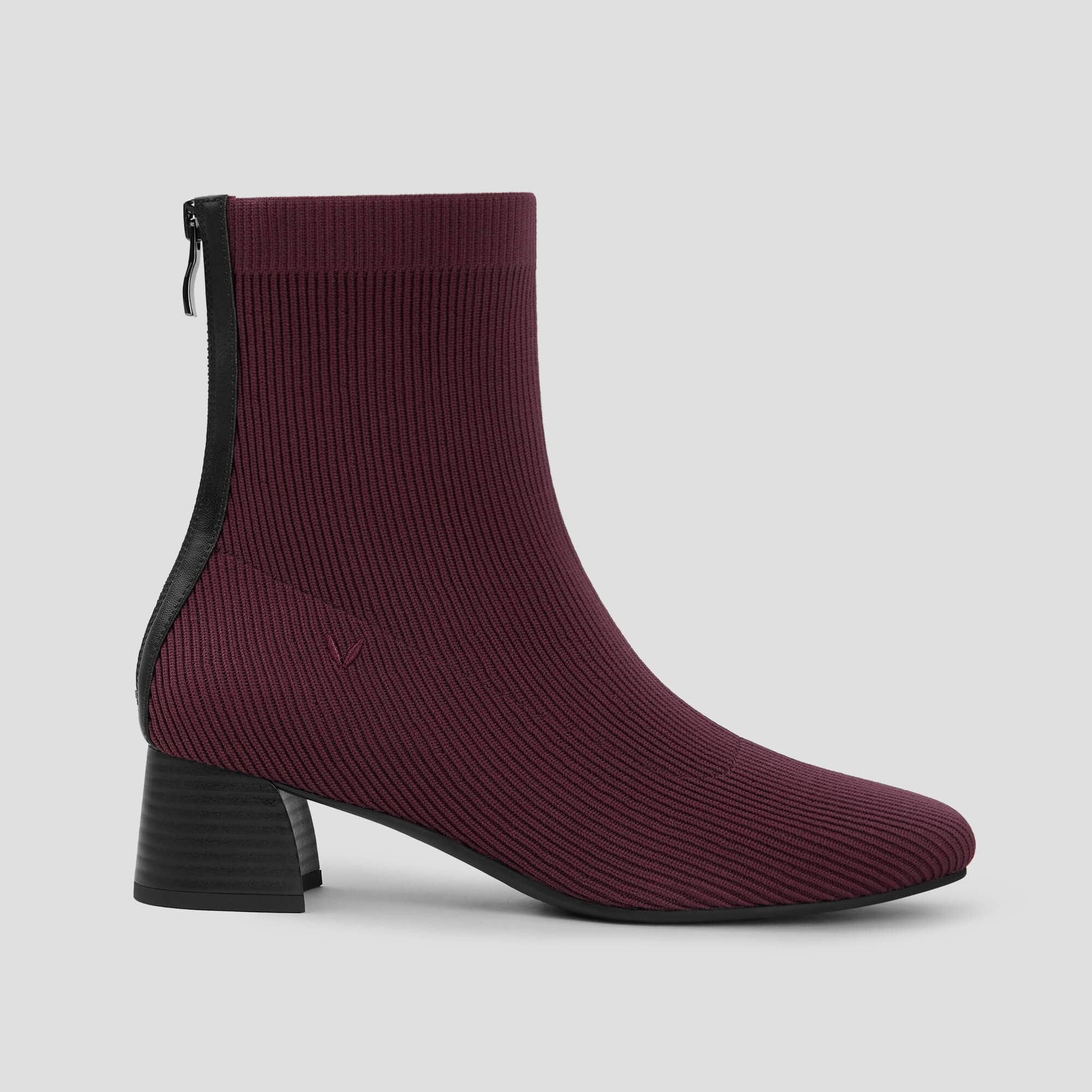 [Marcella] スクエアトゥ 撥水加工 バックファスナー付き ショートブーツ