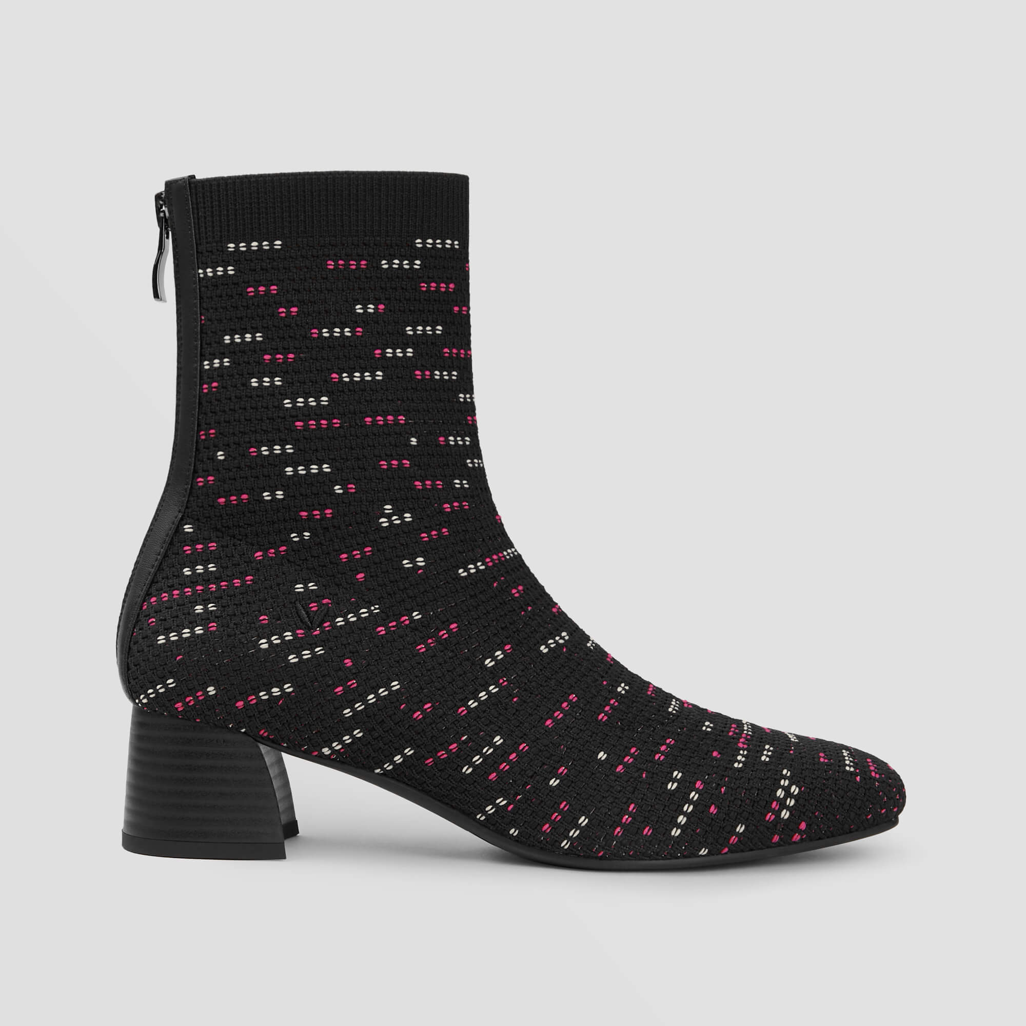 [Marcella] スクエアトゥ 撥水加工 バックファスナー付き ショートブーツ