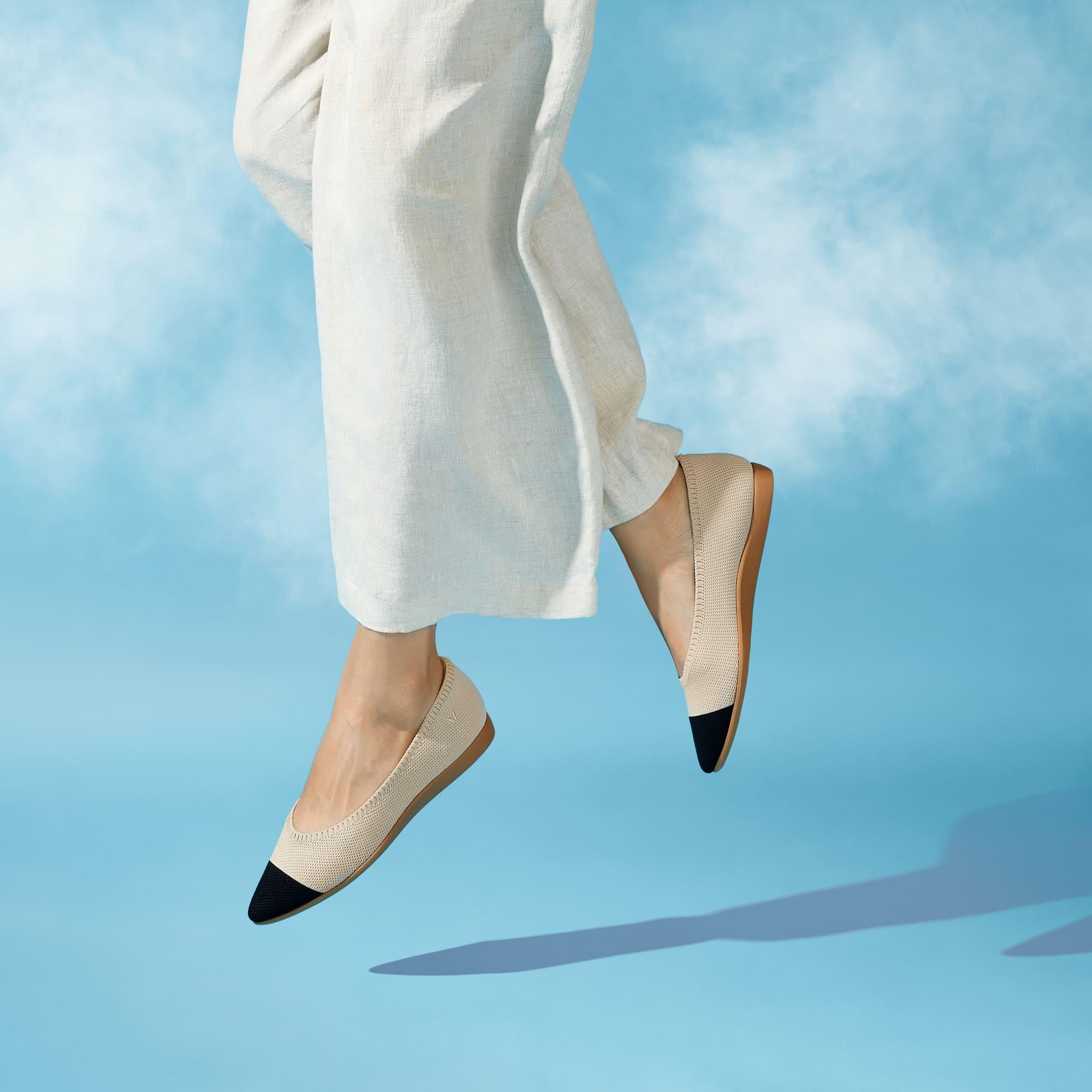 [Aria Walker Super Water Repellent] Pointed Toe Ultra-Lightweight Thick Sole Flat Shoes
