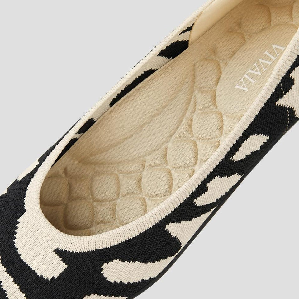 [Aria Walker Super Water Repellent] Pointed Toe Ultra-Lightweight Thick Sole Flat Shoes