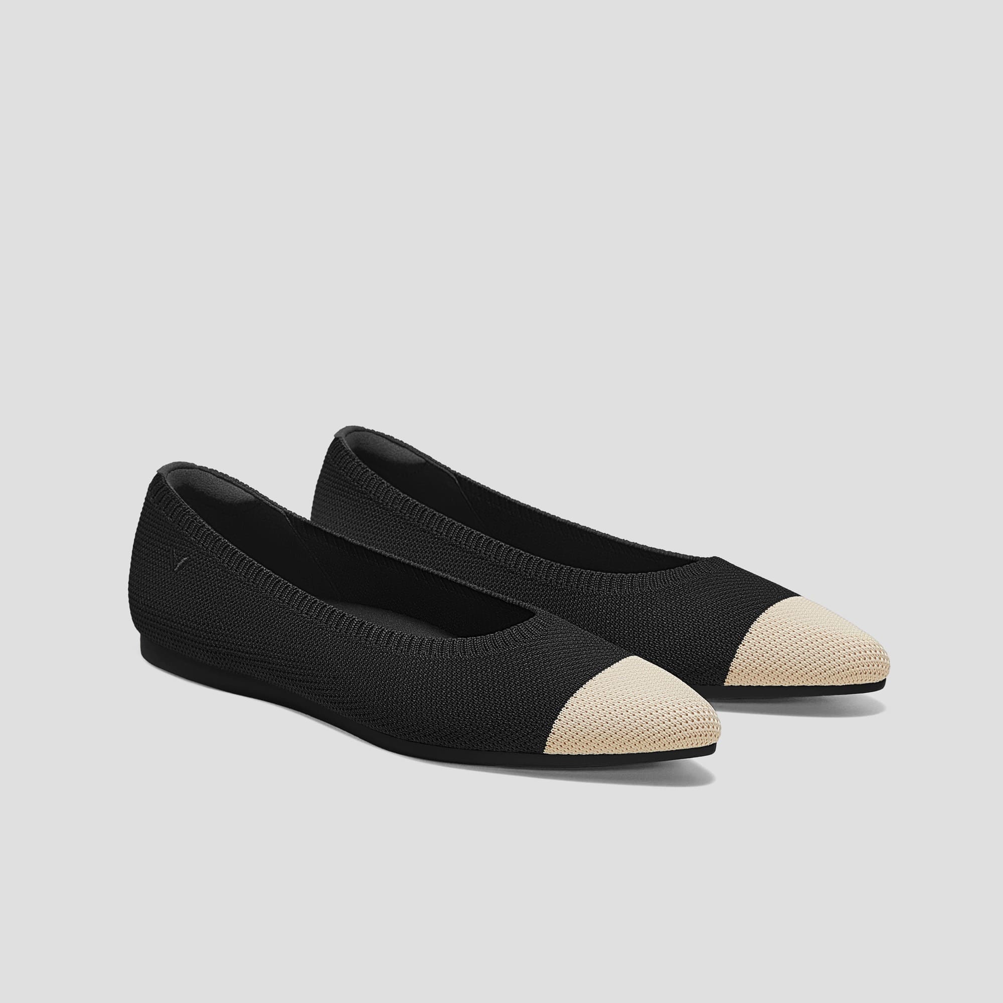 [Aria 5°] Pointed toe flat shoes